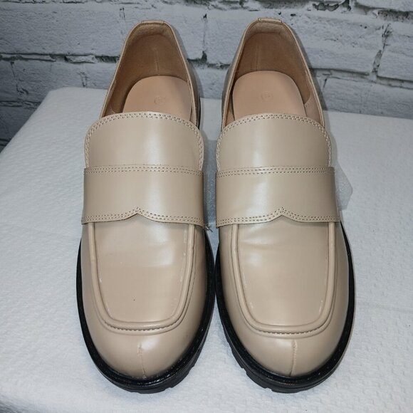 WOMENS ZBY LIGHT TAN LOAFERS, CHUNKY HEELS, SIZE 9 NWOT - Picture 3 of 7